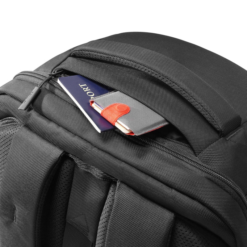 Ryggsekkur T66 frá TomToc